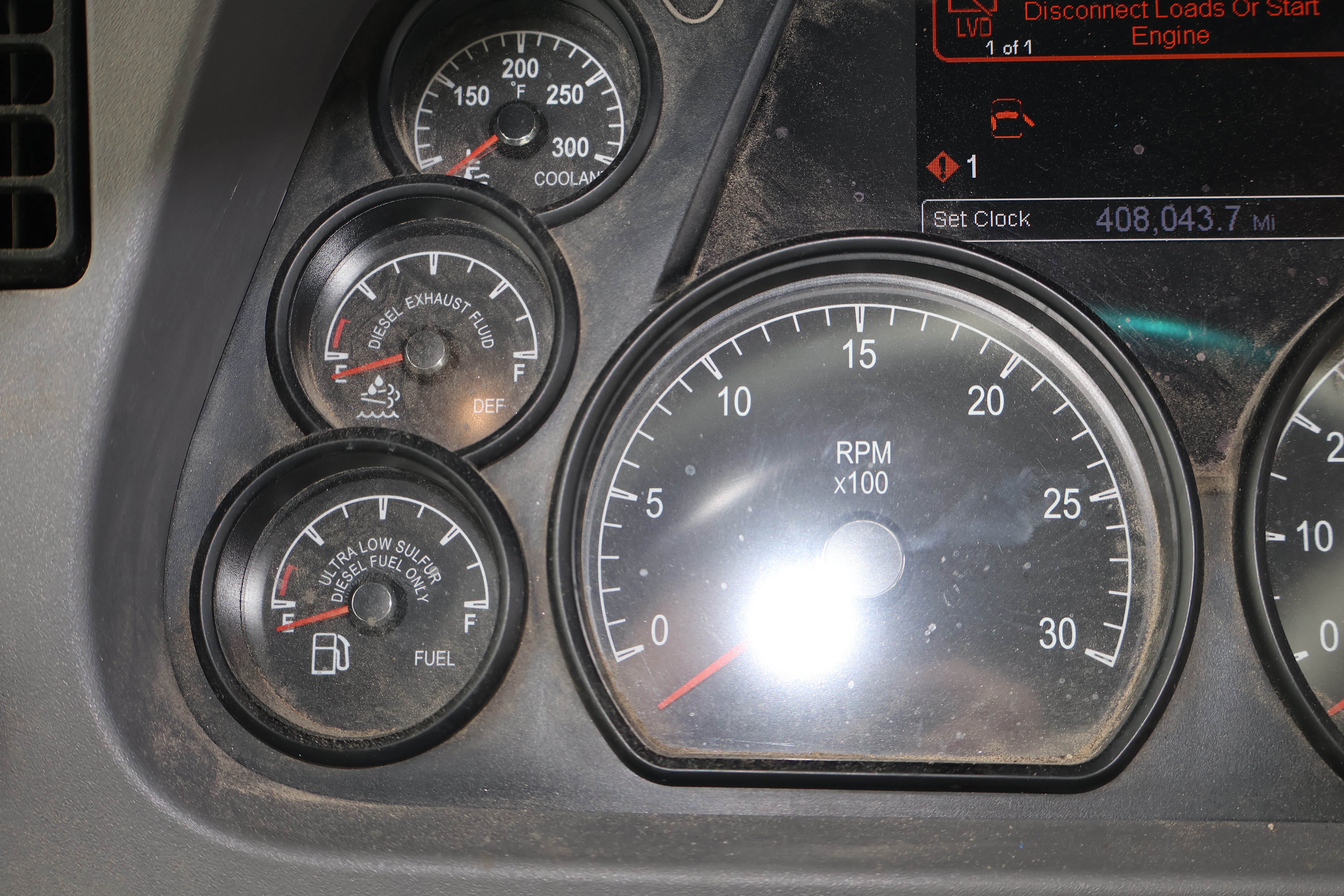 2016 PETERBILT 579 - Image 24